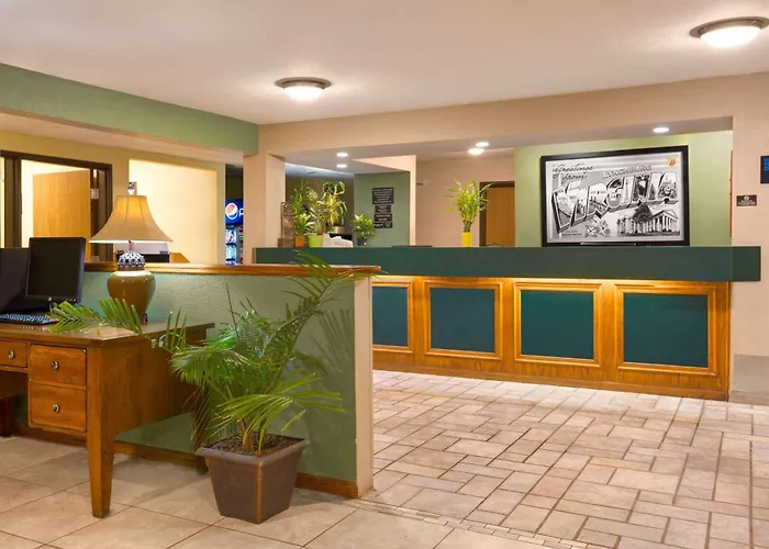 Super 8 By Wyndham Lynchburg Va