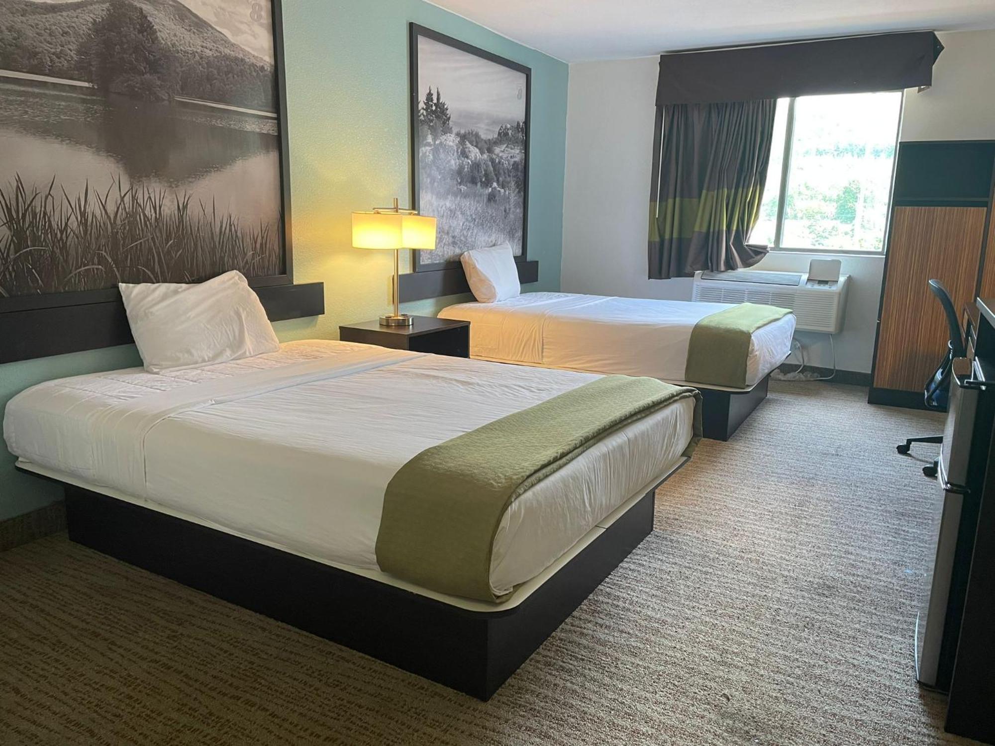 Hotel Super 8 By Wyndham Va
