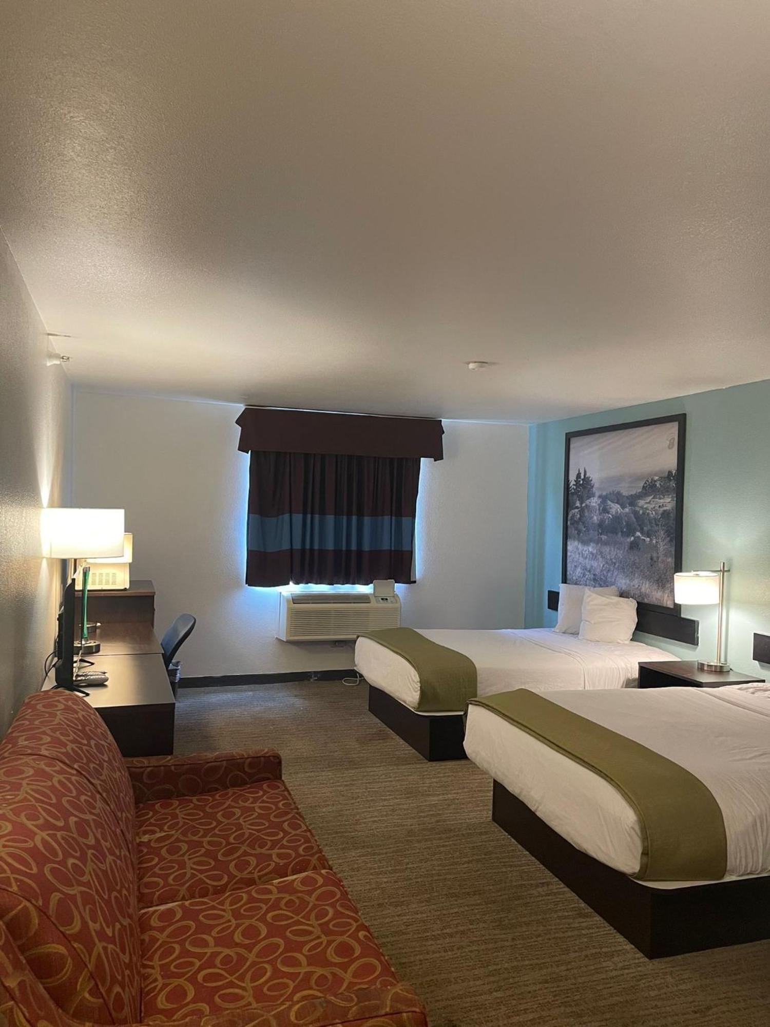 Hotel Super 8 By Wyndham Va 2*